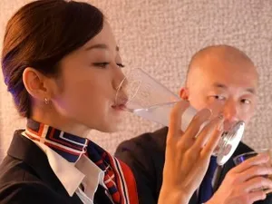 Dâm nữ khát dục con trai bạn thân cũng không tha”